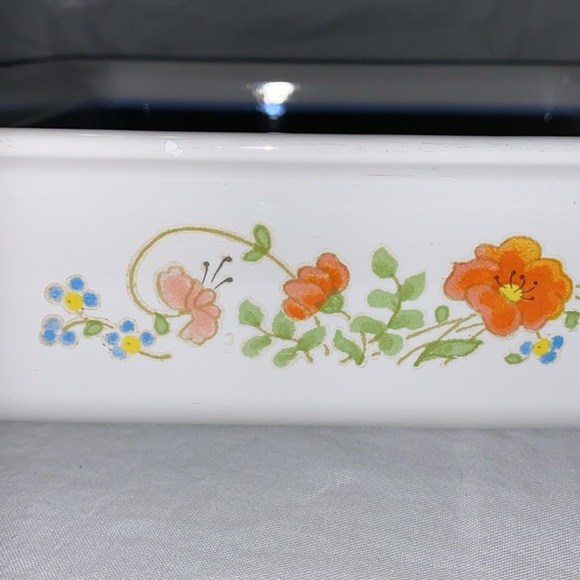 Vintage Spring Flowers Corning Ware baker, F-322 - Picture 3 of 9